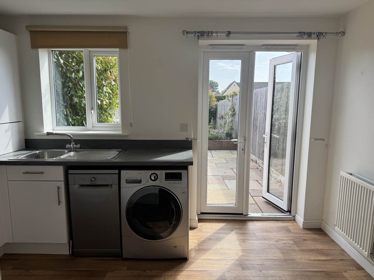 2 bed terraced house to rent in Myrtlebury Way, Exeter  - Property Image 2