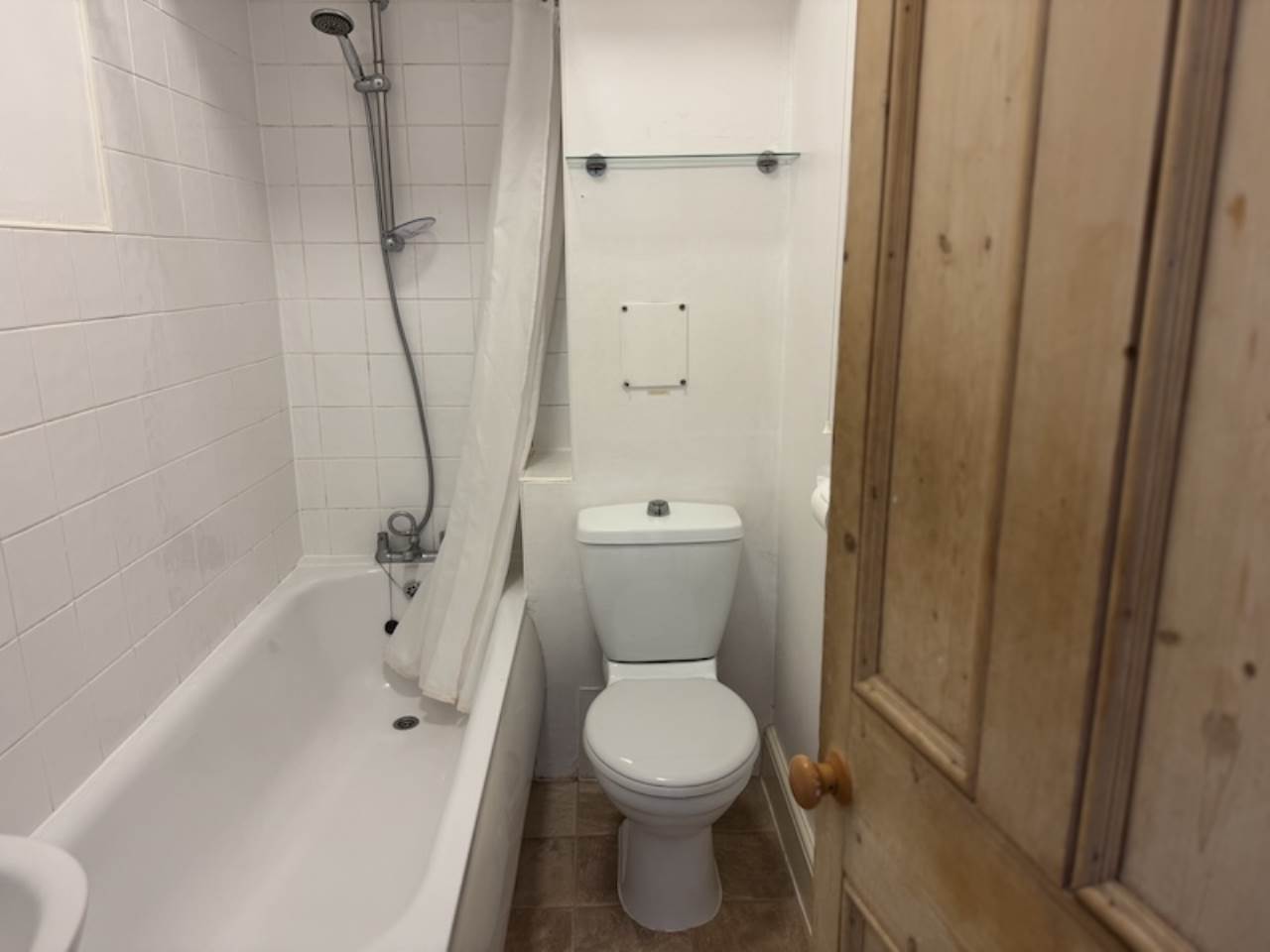 2 bed flat to rent in Hillsborough Avenue, Exeter  - Property Image 5