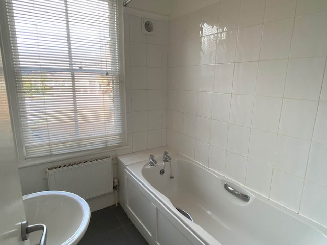 2 bed house to rent in Radford Road, Exeter  - Property Image 14