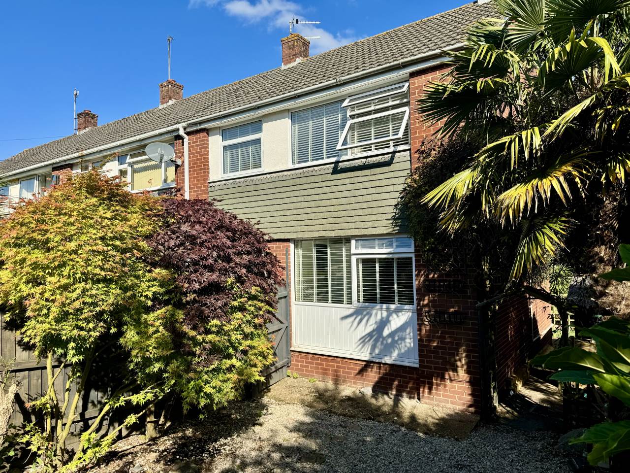 3 bed end of terrace house to rent in Woodbury View, Exeter  - Property Image 1