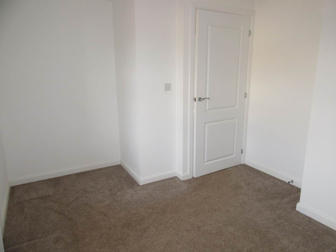 2 bed flat to rent in Old Park Avenue, Hillside Gardens  - Property Image 7