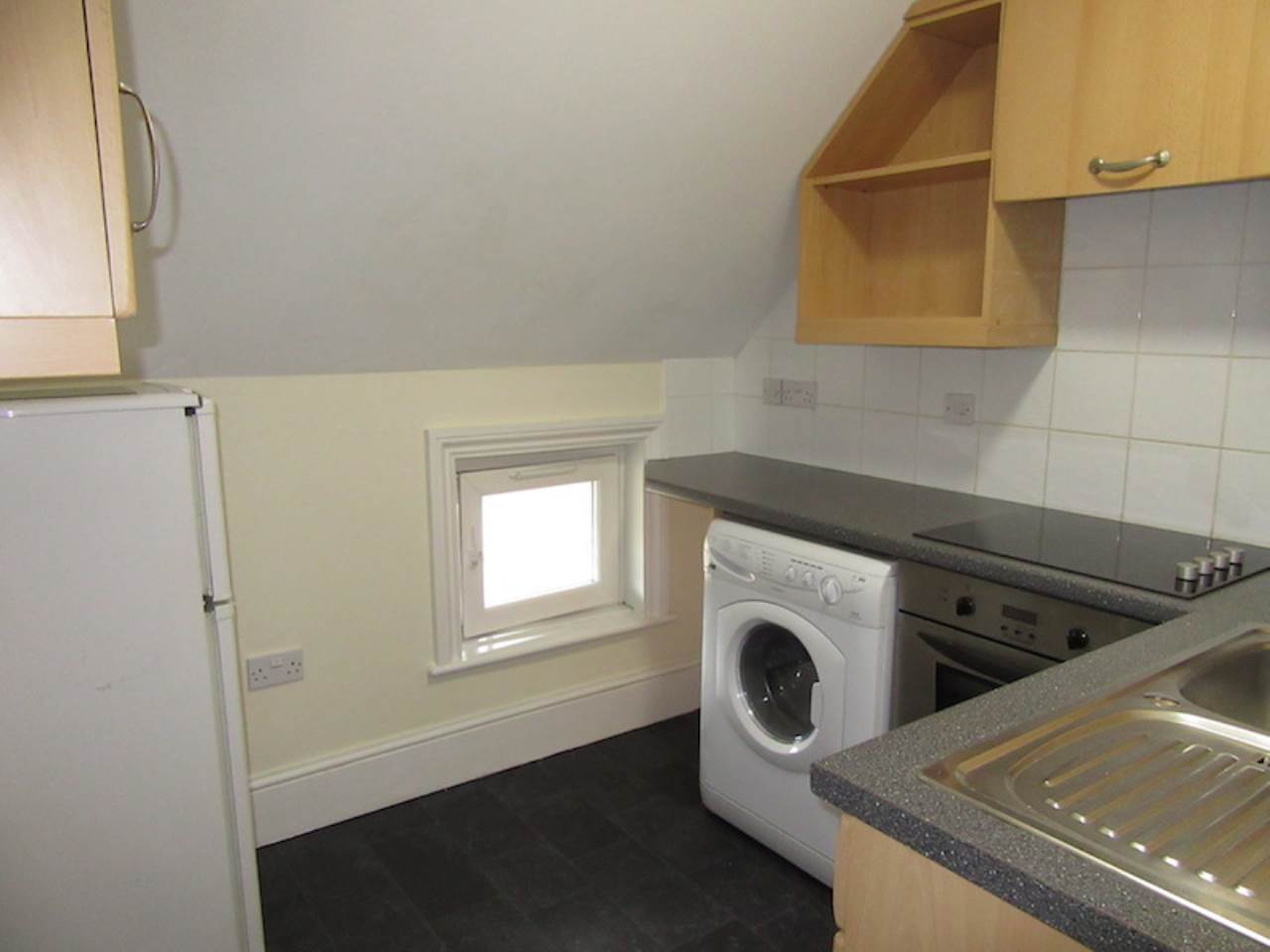 1 bed studio flat to rent in Old Tiverton Road, Exeter  - Property Image 7