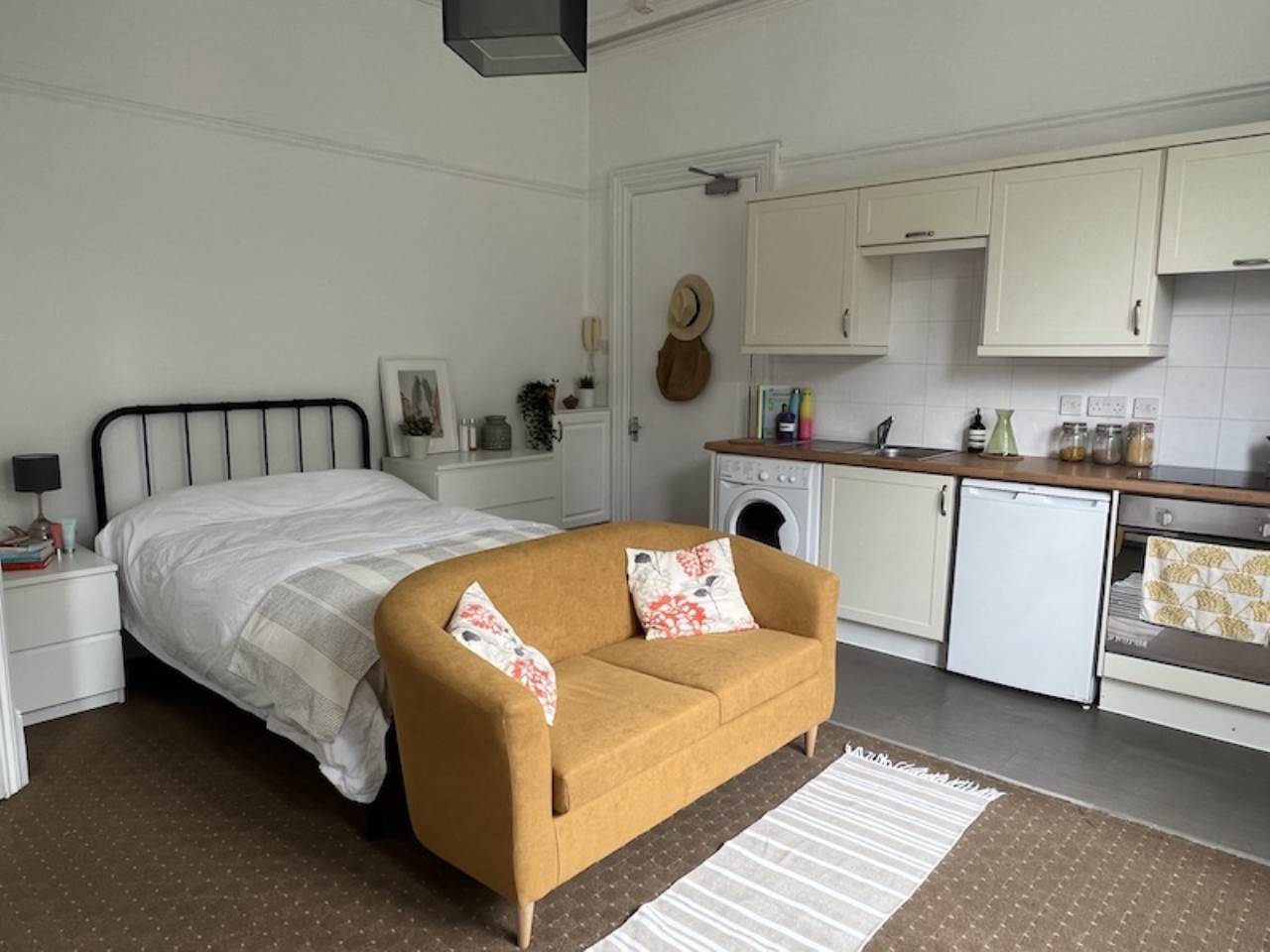 1 bed studio flat to rent in Powderham Crescent, Exeter, EX4