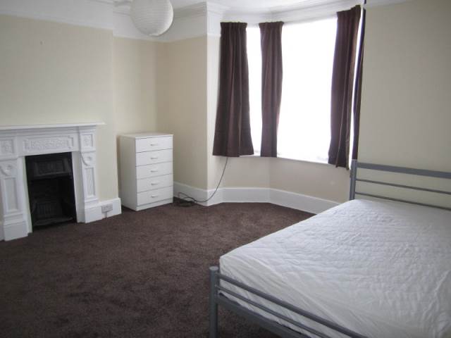 1 bed house / flat share to rent in St Johns Road, Exeter  - Property Image 3