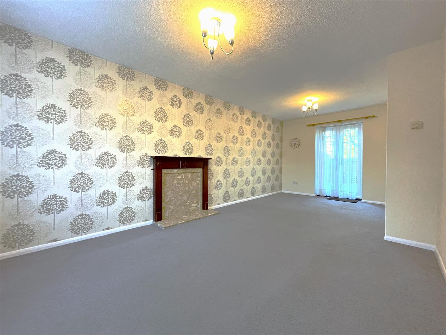 3 bed terraced house to rent in The Pines, Basildon - Property Image 1