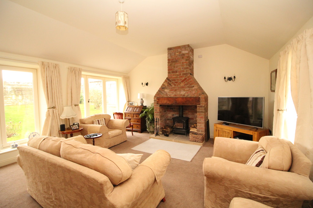 2 bed barn conversion to rent in Bridge End, Newcastle Upon Tyne  - Property Image 2