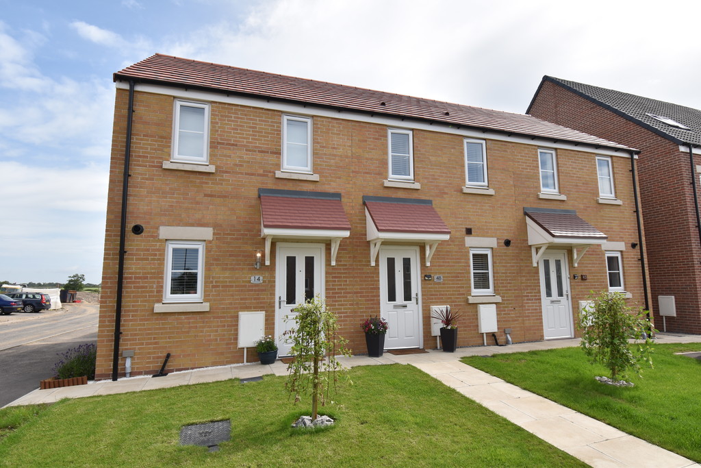 2 bed end of terrace house for sale in Runnymede Way, Northallerton  - Property Image 1