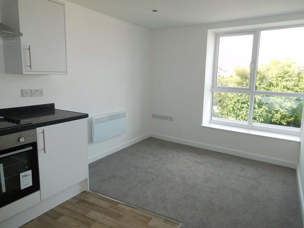 1 bed apartment to rent in Halewood Avenue, Newcastle Upon Tyne 2