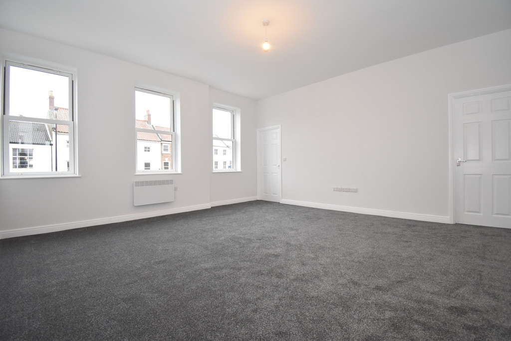 2 bed apartment to rent in High Street, Northallerton, DL7 
