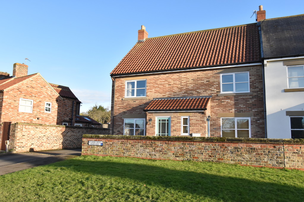 2 bed end of terrace house for sale in St. James Mews, Northallerton, DL7 