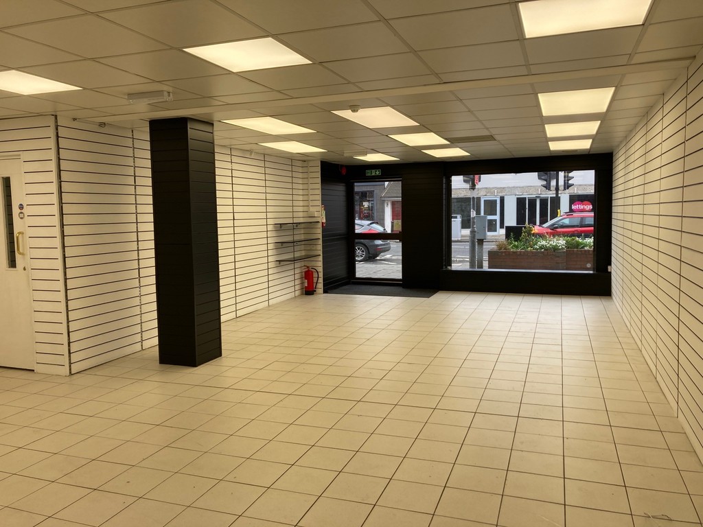 Retail to rent in Durham Road, Gateshead 1