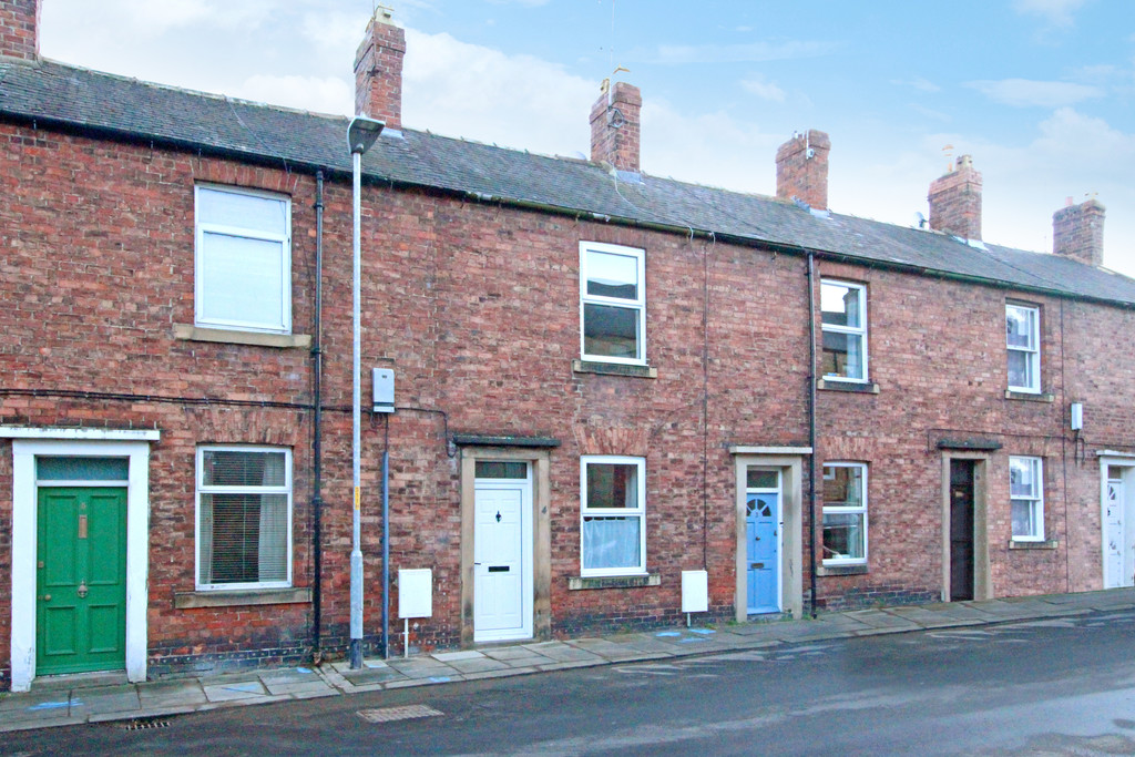 2 bed terraced house to rent in Pearsons Terrace, Hexham, NE46