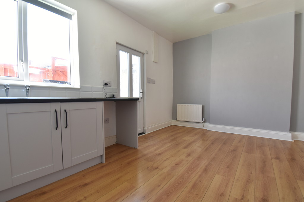 2 bed terraced house for sale in Romanby Road, Northallerton  - Property Image 7