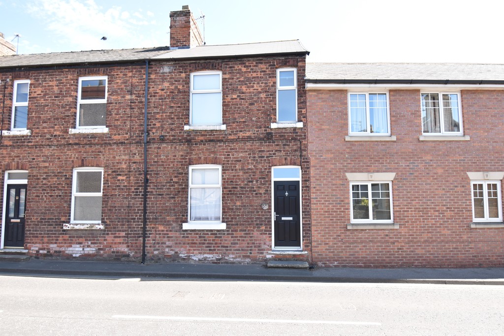 2 bed terraced house for sale in Romanby Road, Northallerton 2