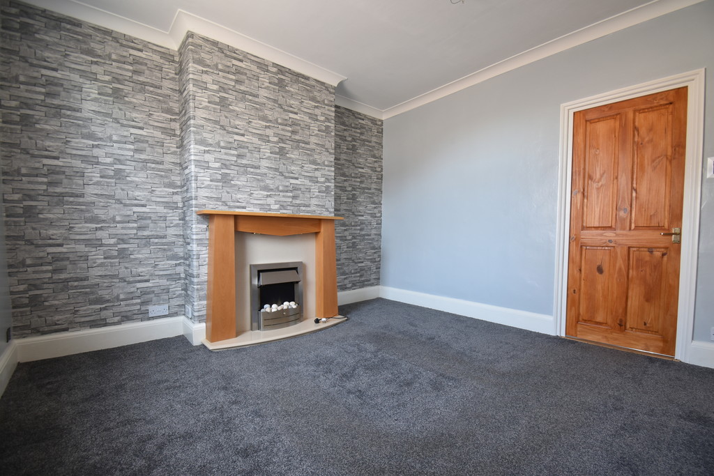 2 bed terraced house for sale in Romanby Road, Northallerton 1