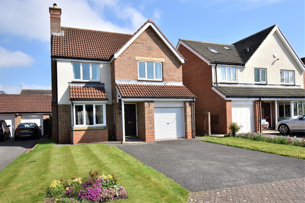 4 bed detached house for sale in Harebell Close, Northallerton, DL7 