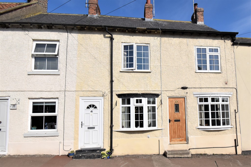 2 bed terraced house for sale in Cockpit Hill, Northallerton, DL6 