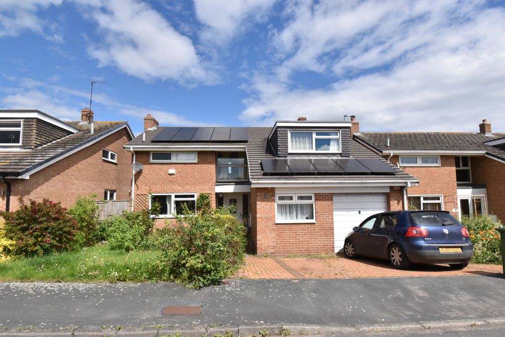 4 bed detached house for sale in Boynton Road, Northallerton, DL7 