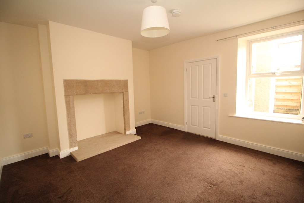 2 bed ground floor flat to rent in Kingsgate, Hexham 1