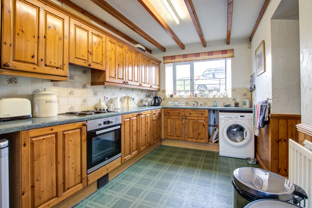 4 bed detached house for sale in Shield Hill, Haltwhistle  - Property Image 4