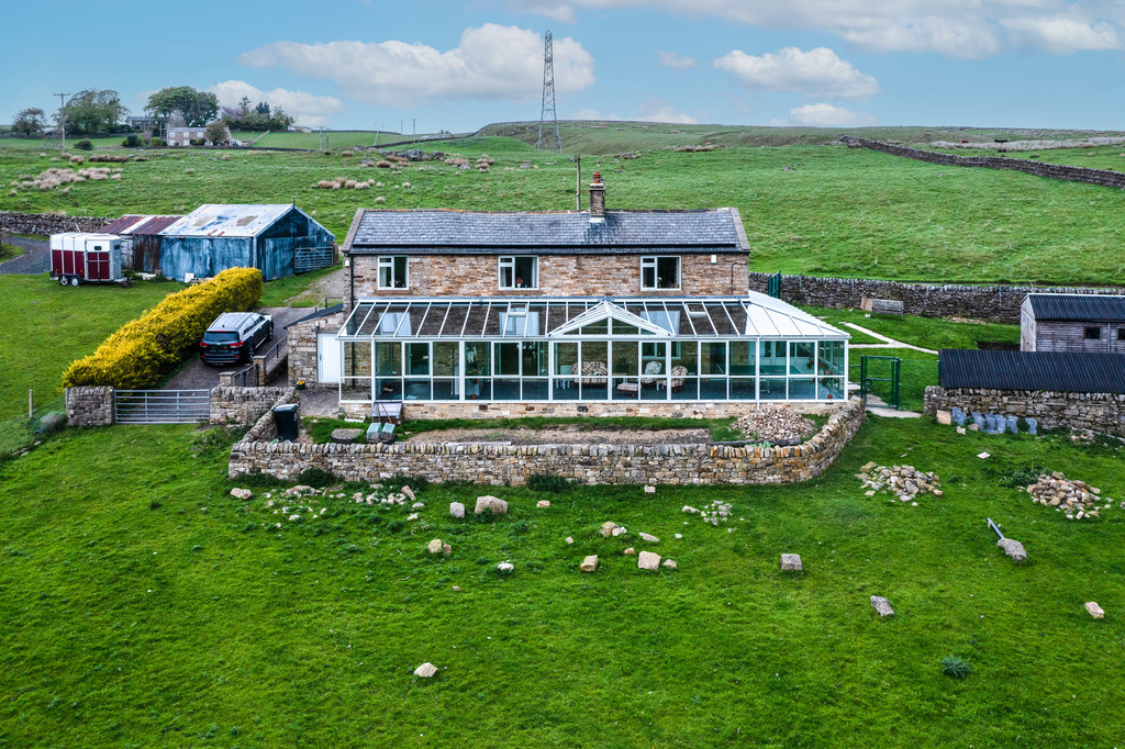4 bed detached house for sale in Shield Hill, Haltwhistle 1