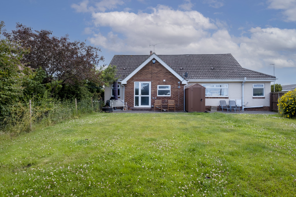 4 bed detached bungalow for sale, Newcastle Upon Tyne, NE20