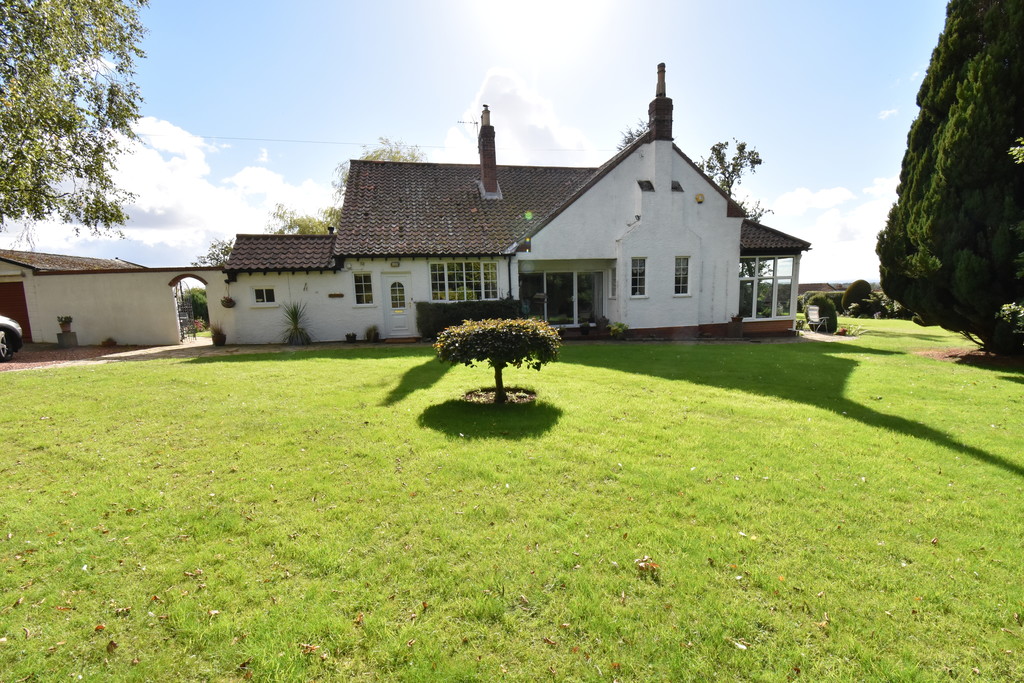 4 bed detached bungalow for sale in Sandy Bank, Northallerton, DL6 