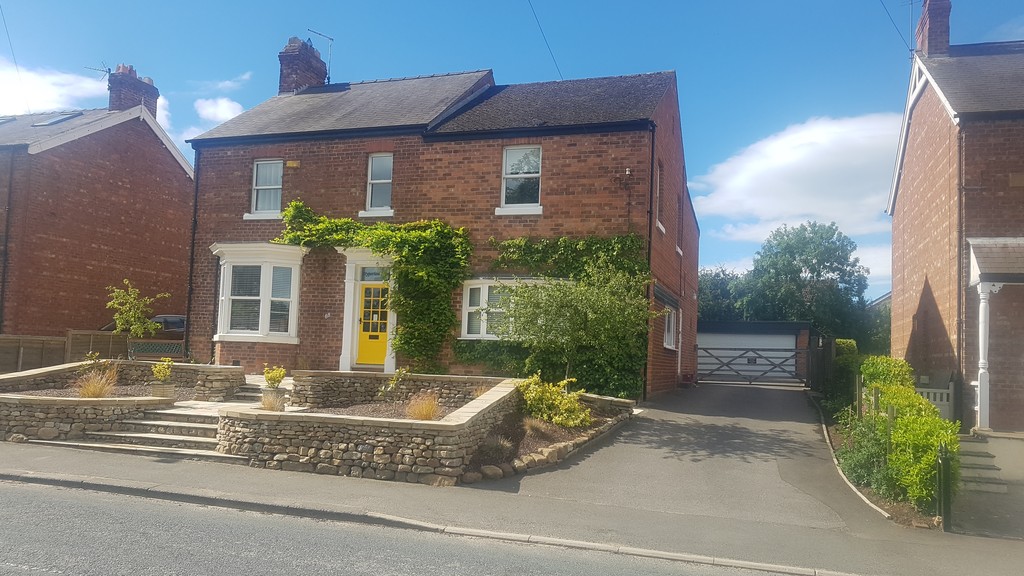 5 bed detached house for sale in South End, Bedale, DL8 
