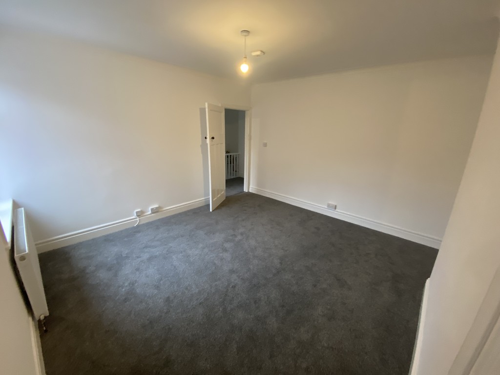 3 bed flat to rent in Goldspink Lane, Newcastle Upon Tyne  - Property Image 4