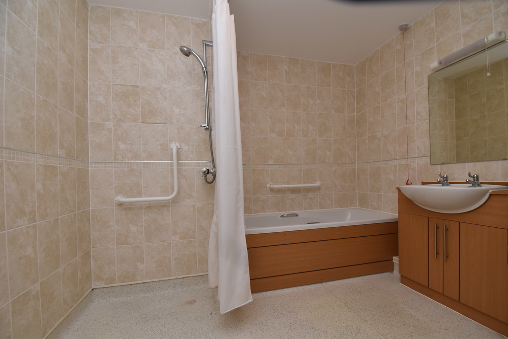 1 bed for sale in Malpas Court, Northallerton  - Property Image 6