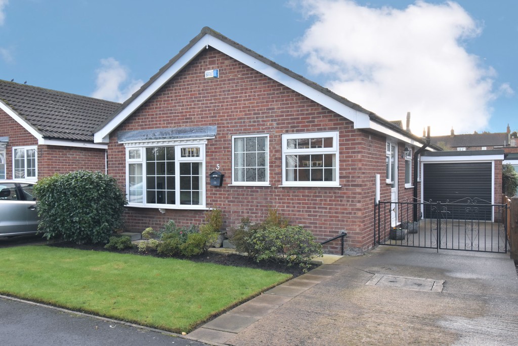 3 bed detached bungalow for sale in St. Helens Close, Northallerton, DL7 