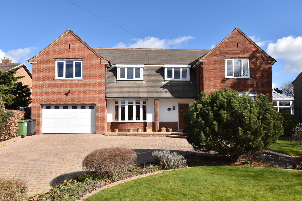 A substantial extended detached house with 3 spacious reception rooms plus a conservatory, a superb open plan dining kitchen, 4 bedrooms & two luxurious bathrooms. The property has attractive gardens to front & rear, extensive off-street parking & a large garage. It is within easy walking distance of both the town & mainline train station.
