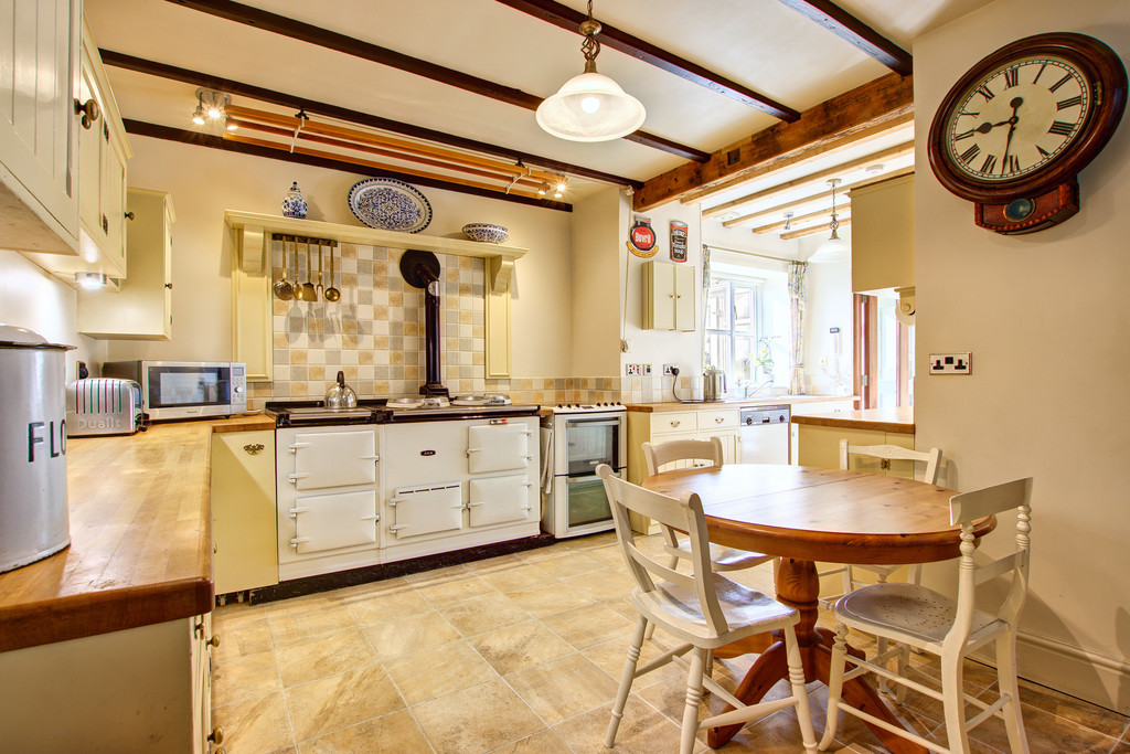 4 bed farm house for sale, Hexham  - Property Image 2