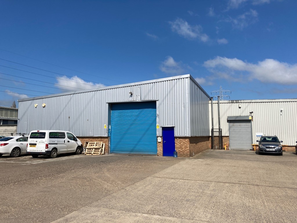 Industrial to rent in Shelley Road, Newcastle Upon Tyne, NE15