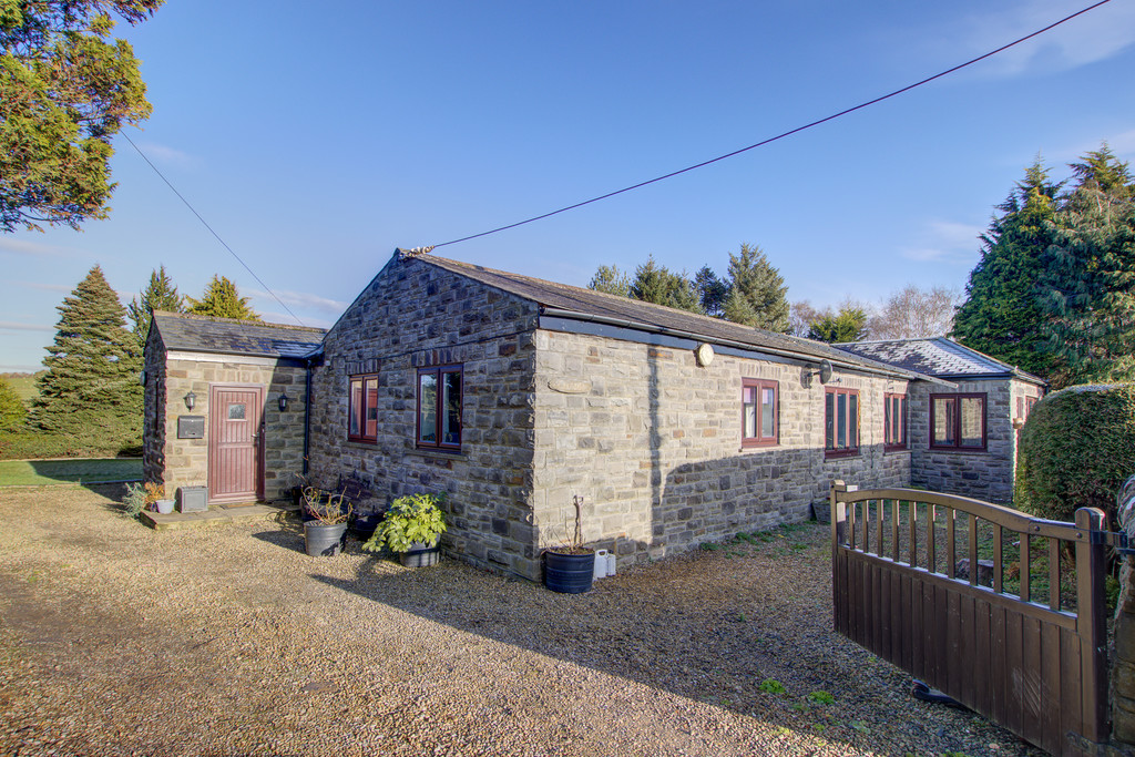 4 bed detached bungalow for sale, Hexham 1