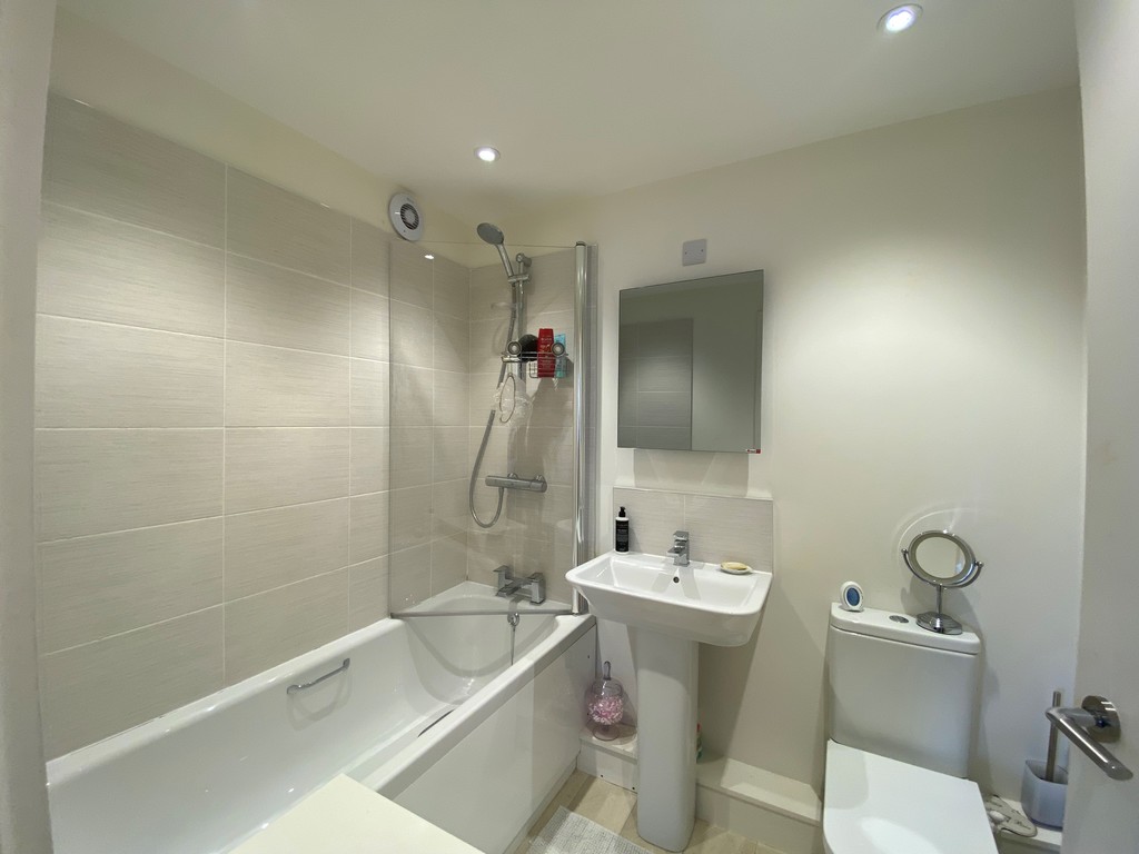 2 bed apartment to rent in South Gables, Hexham  - Property Image 8