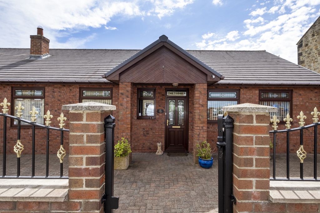 2 bed detached bungalow for sale in Front Street, Stanley  - Property Image 16