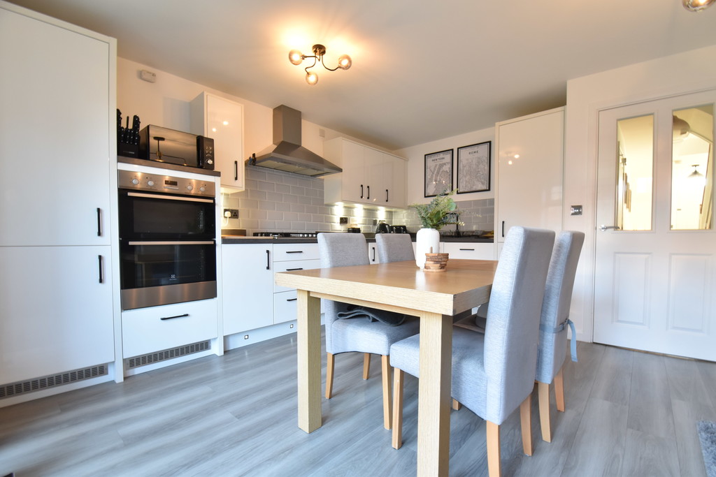 3 bed terraced house for sale in Maple Court, Northallerton 1