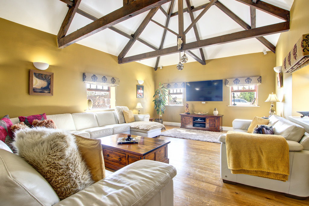5 bed barn conversion for sale in Ainderby Road, Northallerton  - Property Image 3