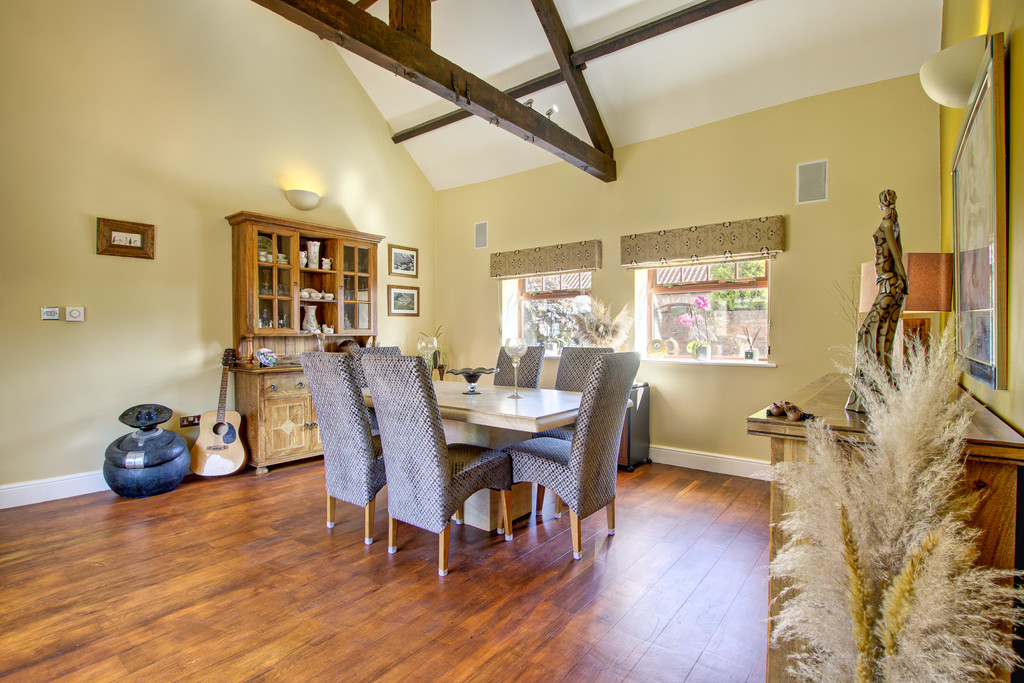 5 bed barn conversion for sale in Ainderby Road, Northallerton  - Property Image 5