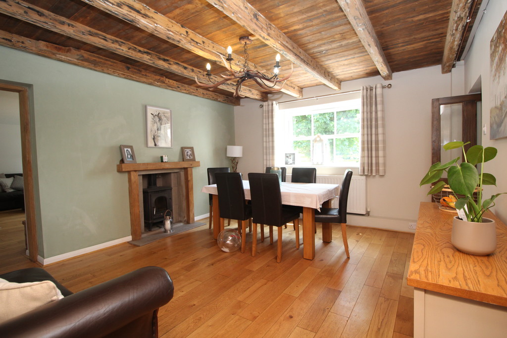 4 bed for sale  - Property Image 5