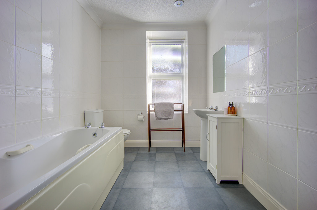 2 bed terraced house for sale in St. Nicholas Road, Hexham  - Property Image 13