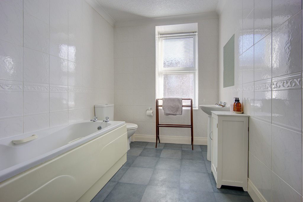 2 bed terraced house for sale in St. Nicholas Road, Hexham  - Property Image 18
