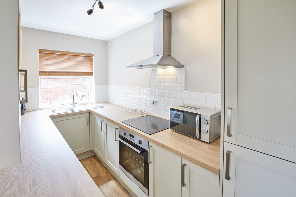 2 bed terraced house for sale in Thirlwall View, Brampton  - Property Image 4