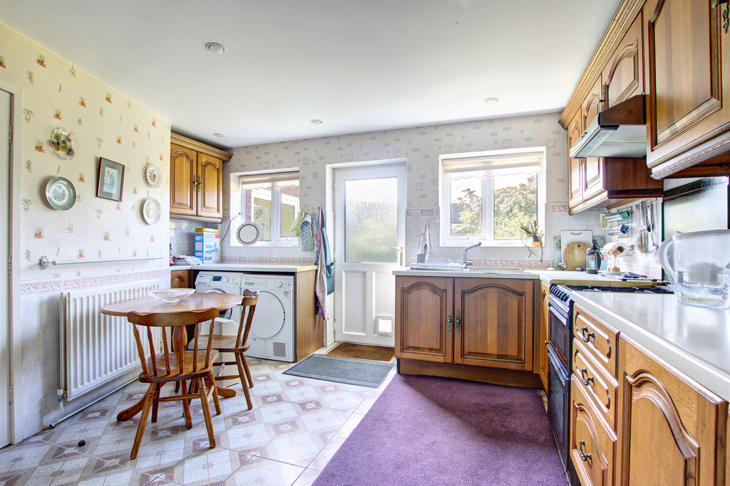 4 bed for sale in Thirsk Road, Northallerton  - Property Image 6