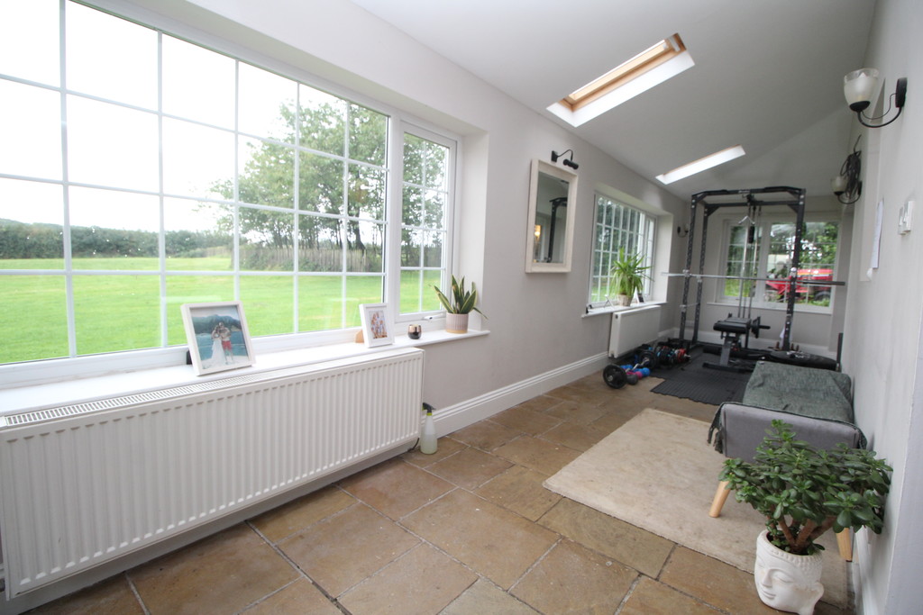 5 bed farm house for sale in Woogra Farm, Stockton-on-Tees  - Property Image 10