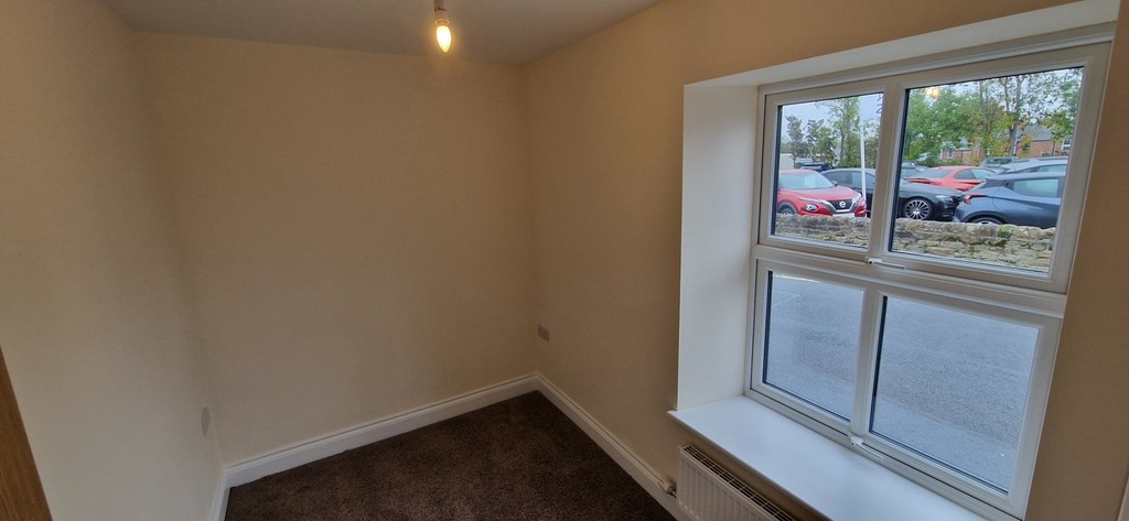 2 bed ground floor flat for sale in Burn Lane, Hexham  - Property Image 6