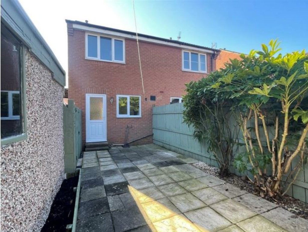 2 bed semi-detached house for sale in Johnson Close, Thirsk  - Property Image 13