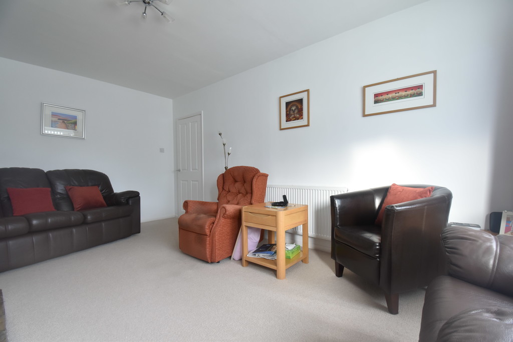 2 bed semi-detached house for sale in Cleveland Drive, Northallerton  - Property Image 4