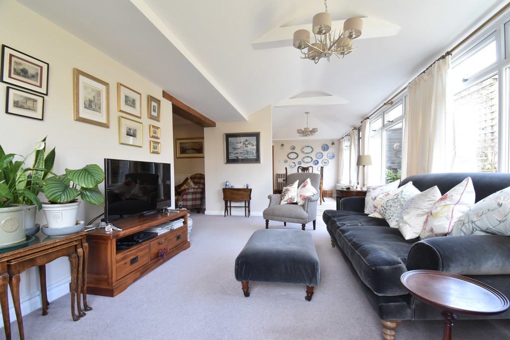 4 bed detached bungalow for sale in South Vale, Northallerton  - Property Image 6